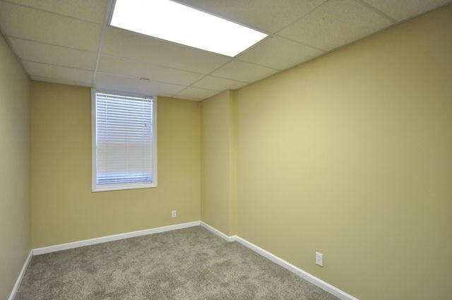 3517 BARKERS MILL RD, Clarksville, TN 37042