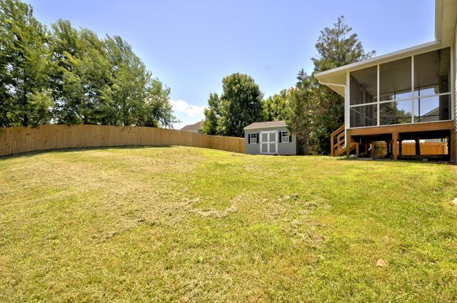 3517 BARKERS MILL RD, Clarksville, TN 37042