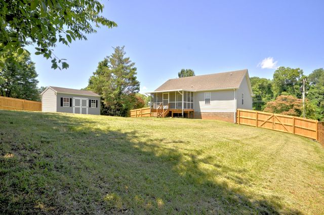 3517 BARKERS MILL RD, Clarksville, TN 37042