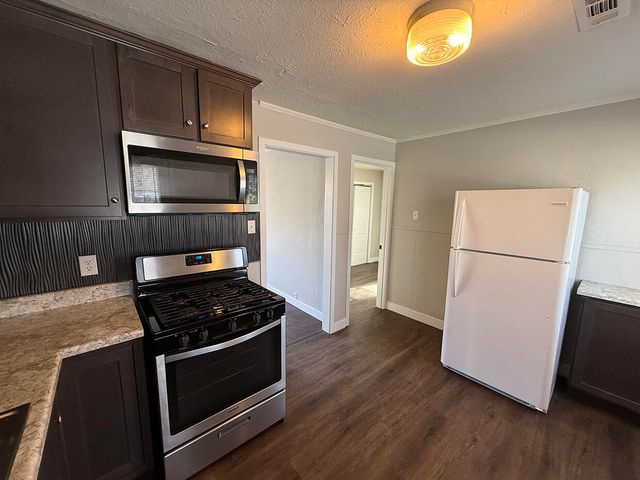 210 HIGHVIEW AVE, Columbia, MO 65203