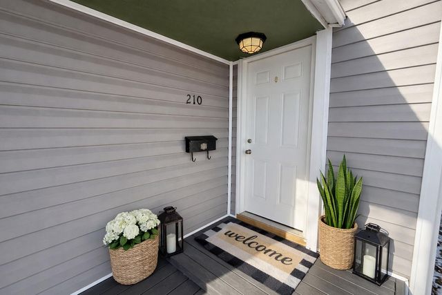 210 HIGHVIEW AVE, Columbia, MO 65203