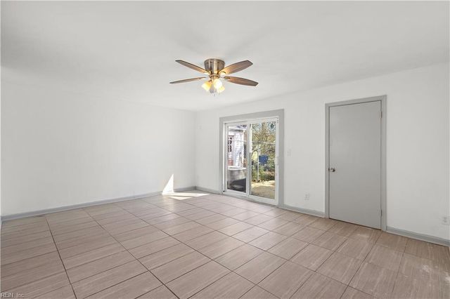 705 Harbour North DR, Chesapeake, VA 23320