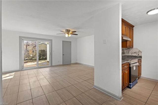 705 Harbour North DR, Chesapeake, VA 23320