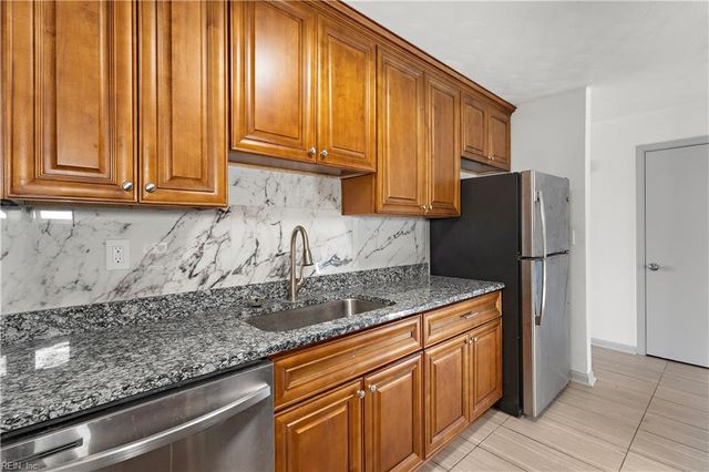 705 Harbour North DR, Chesapeake, VA 23320