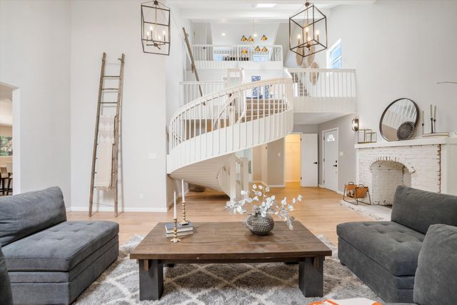 7 CORTE DE CANONCITO, Cedar Crest, NM 87008