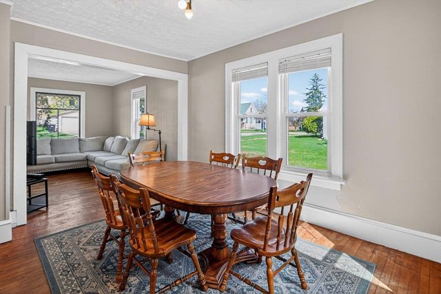 103 7th Street, Mount Horeb, WI 53572