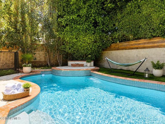 4535 Lennox Avenue, Sherman Oaks, CA 91423