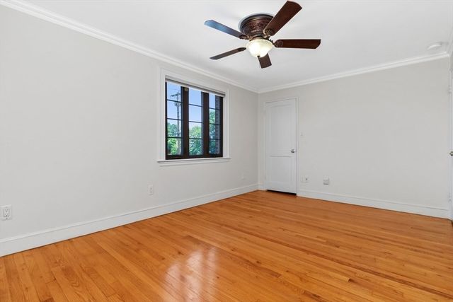 958 Belmont St 958, Watertown, MA 02472