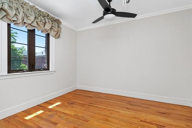 958 Belmont St 958, Watertown, MA 02472