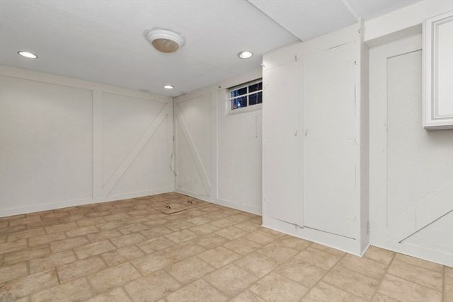 958 Belmont St 958, Watertown, MA 02472