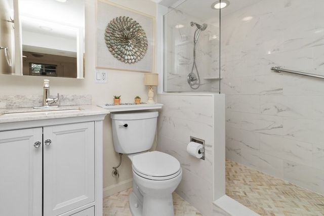958 Belmont St 958, Watertown, MA 02472