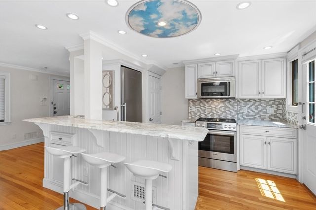 958 Belmont St 958, Watertown, MA 02472