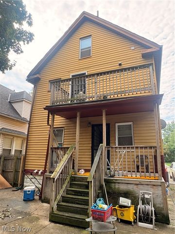 9915 Raymond Avenue, Cleveland, OH 44104