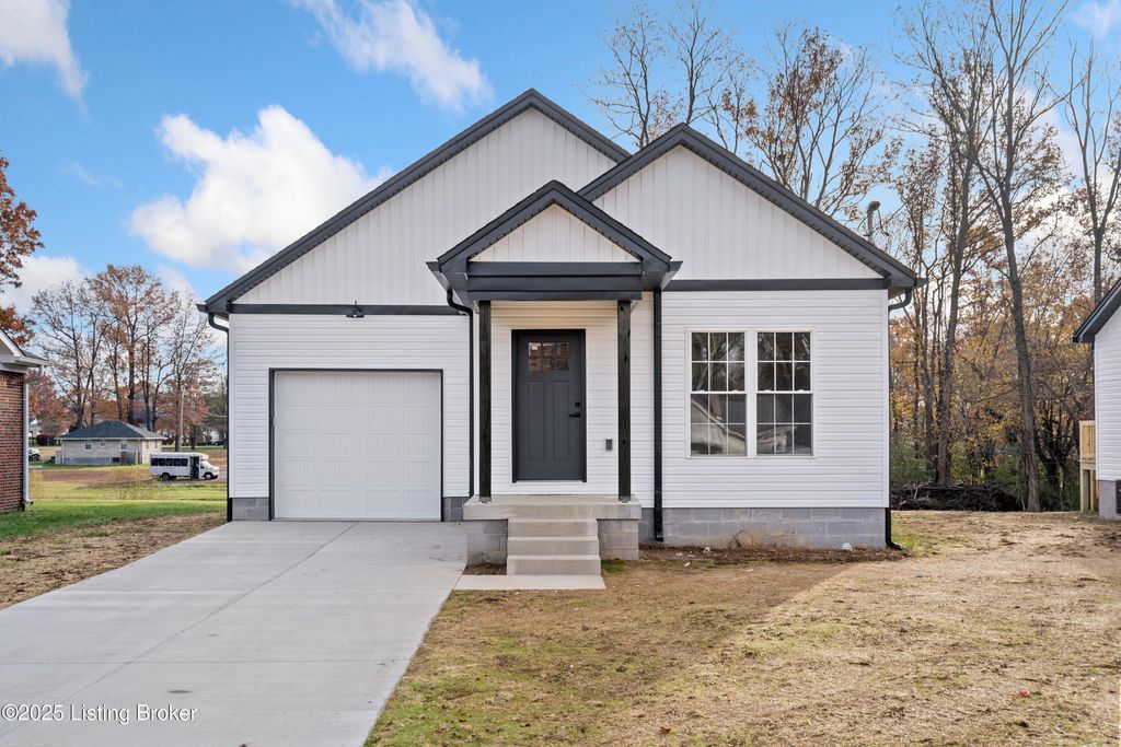 6713 Memory Ln, Louisville, KY 40258