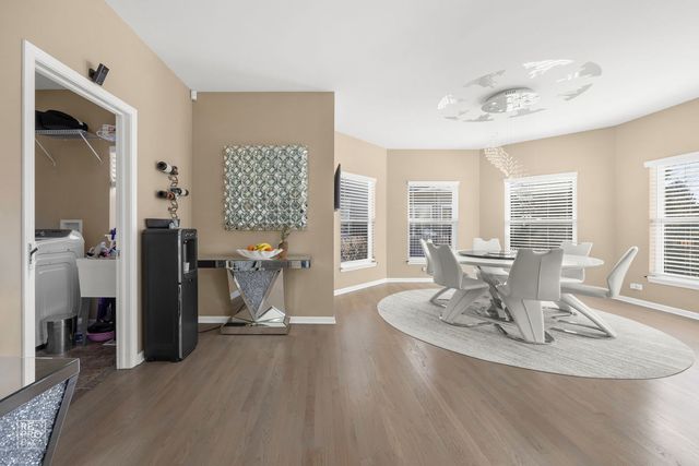 134 Timber Court, Gilberts, IL 60136