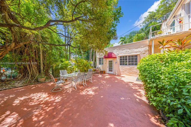 902 Salzedo Street 5, Coral Gables, FL 33134