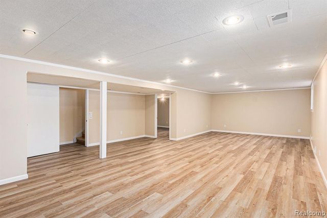 4659 Laurel Club Circle 12, West Bloomfield, MI 48323