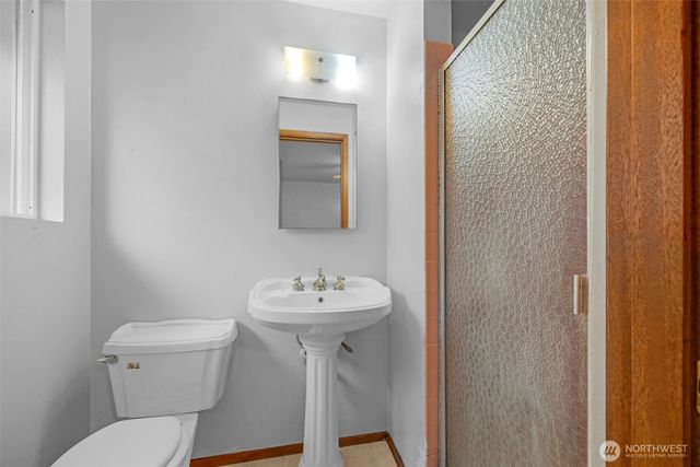 146 NE 165th Street, Shoreline, WA 98155