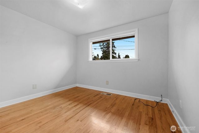 146 NE 165th Street, Shoreline, WA 98155