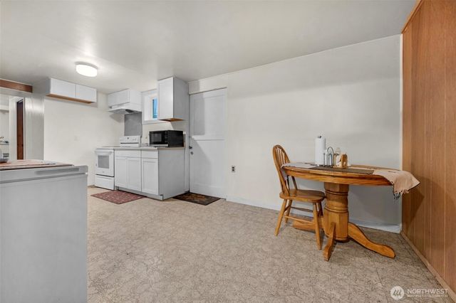 146 NE 165th Street, Shoreline, WA 98155