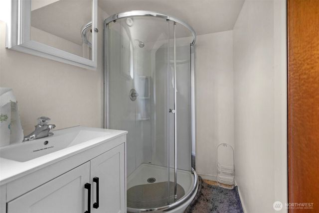 146 NE 165th Street, Shoreline, WA 98155