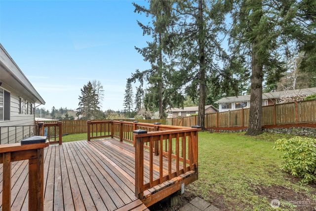 146 NE 165th Street, Shoreline, WA 98155