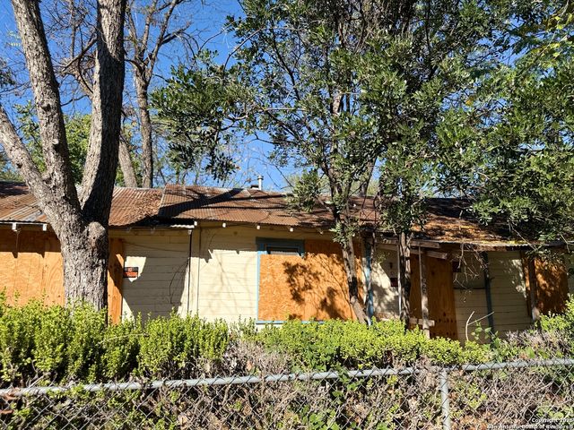 1033 Saldana, San Antonio, TX 78225