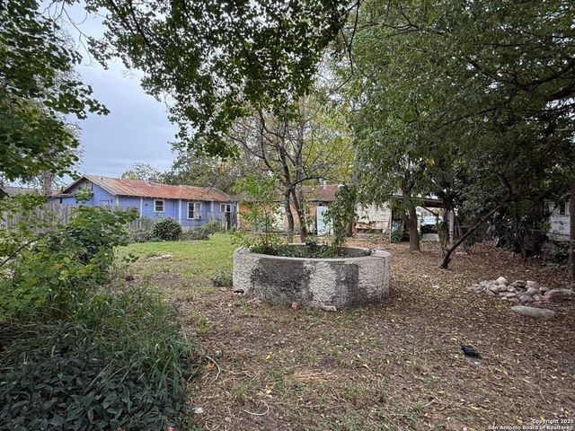 1033 Saldana, San Antonio, TX 78225