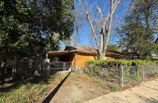 1033 Saldana, San Antonio, TX 78225