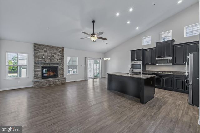 1212 TIDE LOCK ST, Brunswick, MD 21716