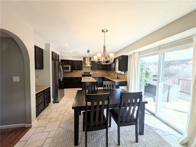 120 Windsor Ct, Cranberry Twp, PA 16066