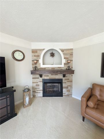 120 Windsor Ct, Cranberry Twp, PA 16066