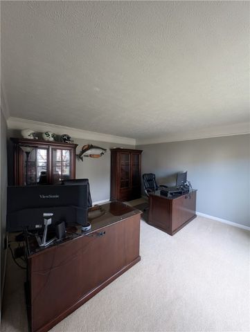 120 Windsor Ct, Cranberry Twp, PA 16066