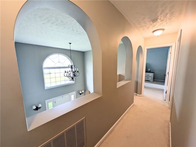 120 Windsor Ct, Cranberry Twp, PA 16066