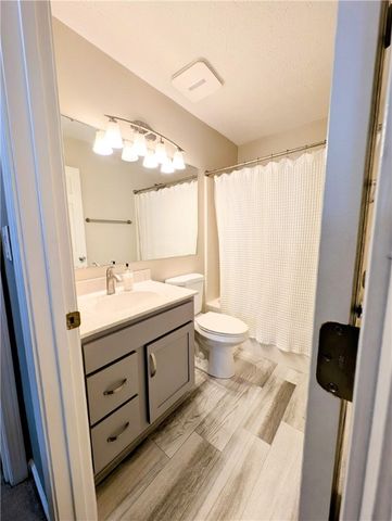 120 Windsor Ct, Cranberry Twp, PA 16066