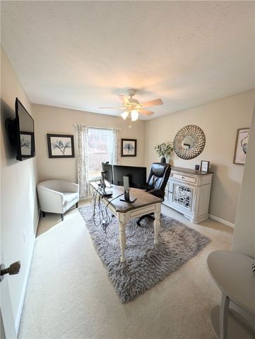 120 Windsor Ct, Cranberry Twp, PA 16066