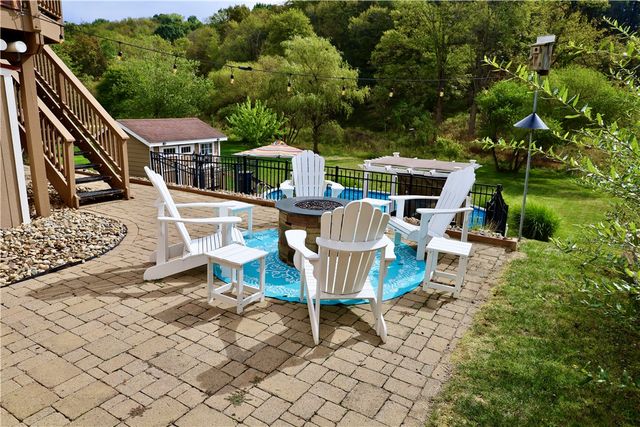 120 Windsor Ct, Cranberry Twp, PA 16066