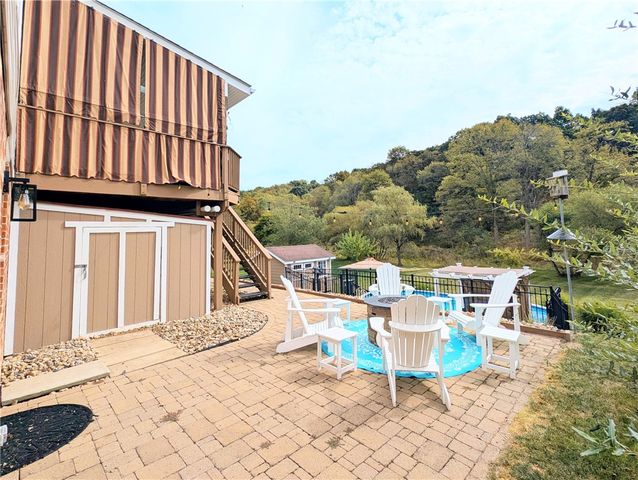 120 Windsor Ct, Cranberry Twp, PA 16066