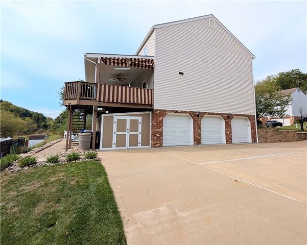 120 Windsor Ct, Cranberry Twp, PA 16066