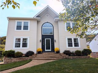 120 Windsor Ct, Cranberry Twp, PA 16066