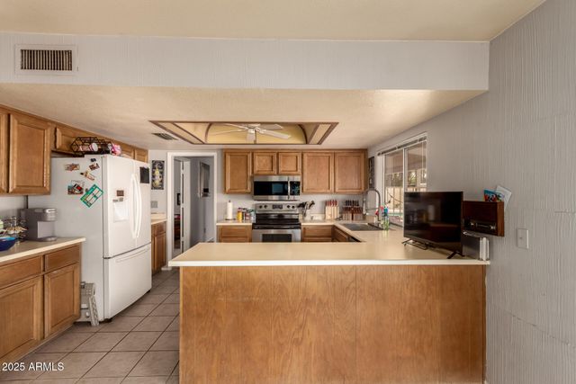 2324 E CORTEZ Street, Phoenix, AZ 85028