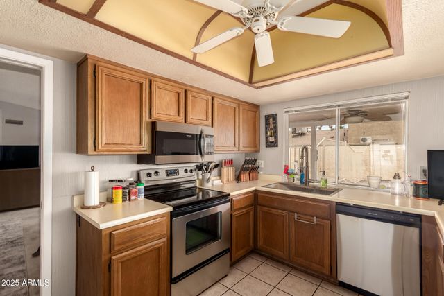 2324 E CORTEZ Street, Phoenix, AZ 85028