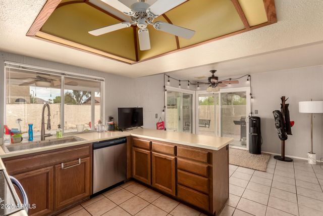 2324 E CORTEZ Street, Phoenix, AZ 85028