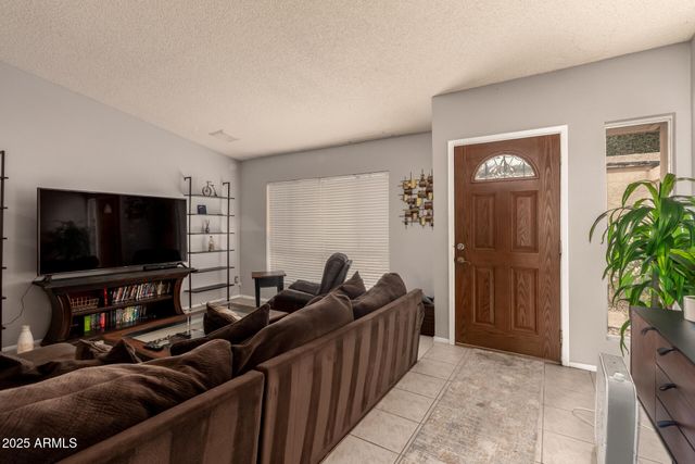 2324 E CORTEZ Street, Phoenix, AZ 85028