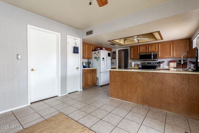 2324 E CORTEZ Street, Phoenix, AZ 85028