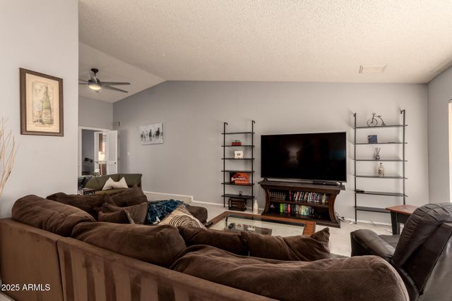 2324 E CORTEZ Street, Phoenix, AZ 85028