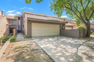 735 Oakwood Trail, Fort Worth, TX 76112