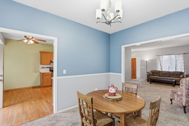 6928 E Odessa CT, Bel Aire, KS 67226