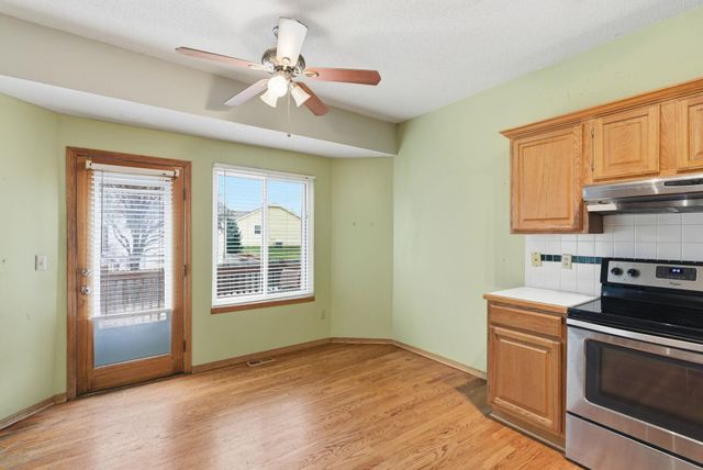 6928 E Odessa CT, Bel Aire, KS 67226