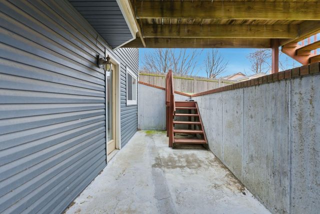 6928 E Odessa CT, Bel Aire, KS 67226